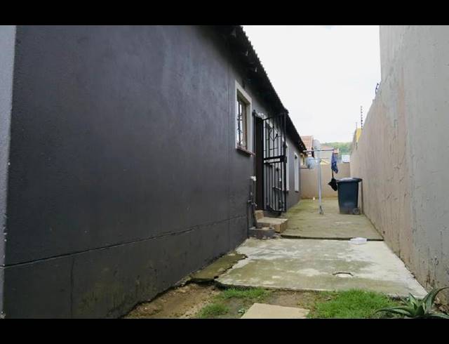 2 BEDROOM PROPERTY TO RENT IN NATURENA